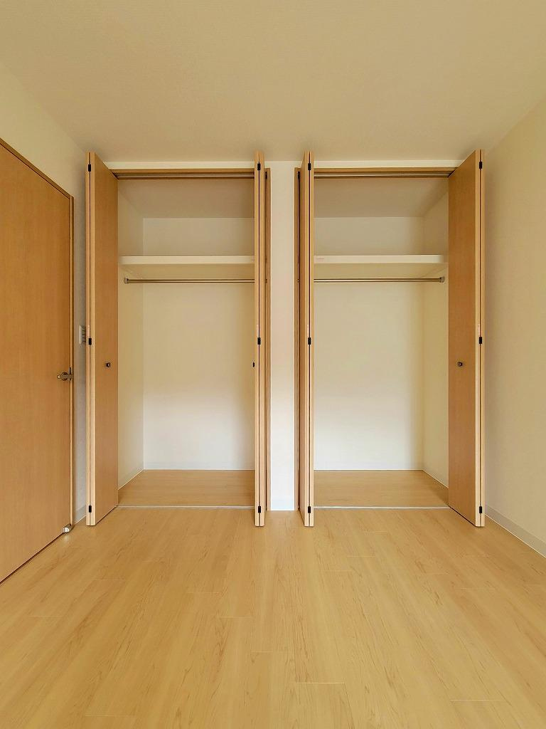 柴原町３丁目貸家の収納|こまごまとしたものを収納できそうですね