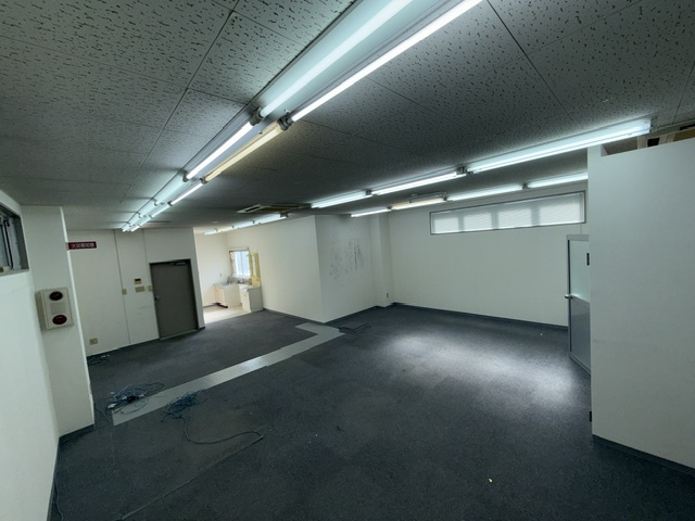 植村ビルの内装|おしゃれな内装です