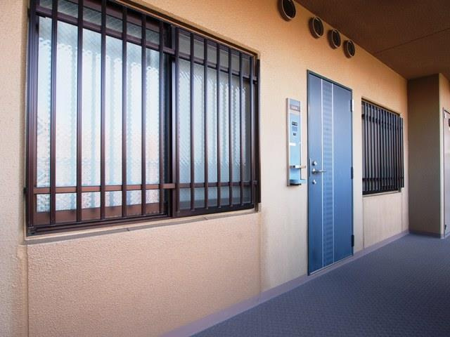 モンセーヌ東三国の玄関|落ち着いた玄関です