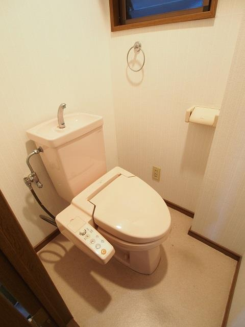 三軒家東４丁目戸建のトイレ|ゆったりとした空間のトイレです