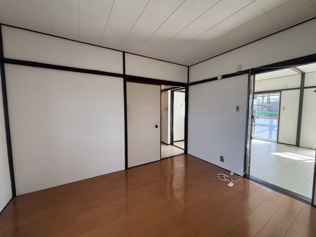 富田第二住宅71号棟の洋室