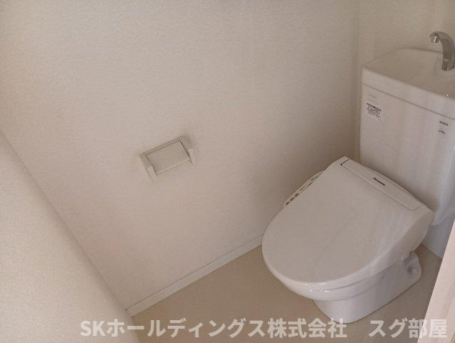 シャーメゾン西新町のトイレ