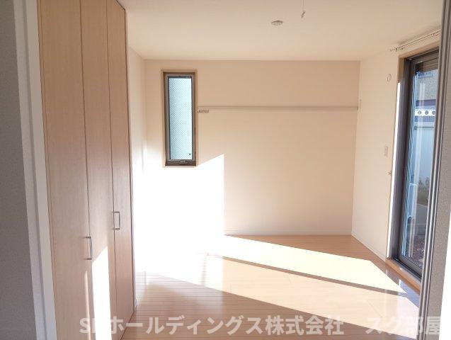 シャーメゾン西新町の居間・リビング