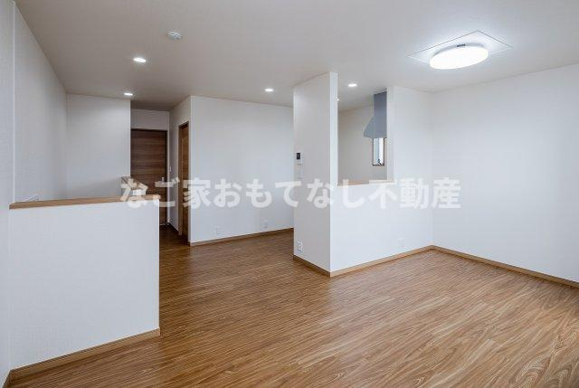 【居間・リビング】 | ガレージハウス楠 | 同タイプ写真