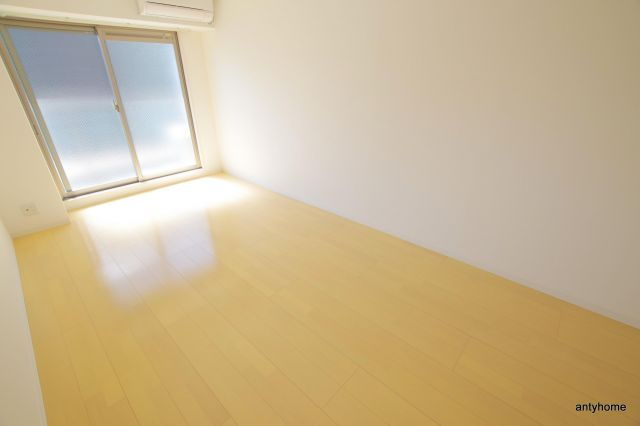 STUDIO天満橋　仲介手数料無料の洋室