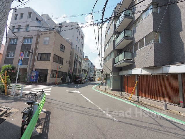 【その他】 | ハイツ赤坂 | 平坦で見通しの良い前面道路です！きれいに舗装されており駅や周辺施設への日々の移動もスムーズです♪