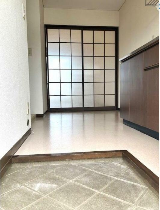アルテール相模大野の玄関