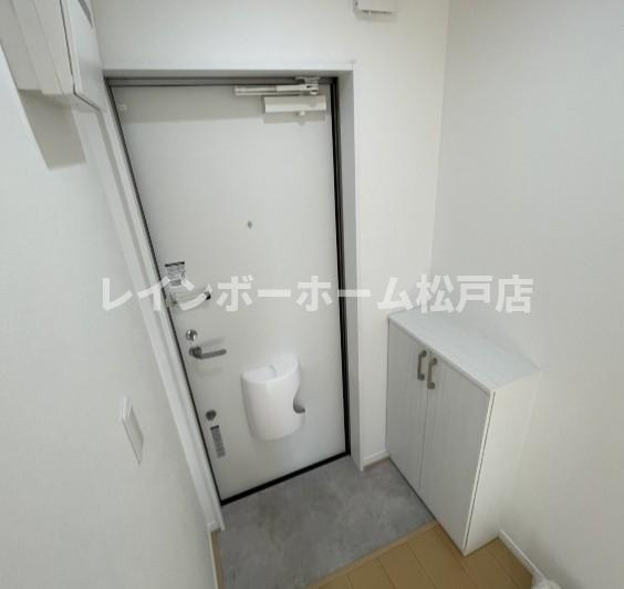 セレニティ鎌ヶ谷仲介手数料（賃料の1.10ヵ月）の50％OFF対象物件！の玄関|きれいな玄関です