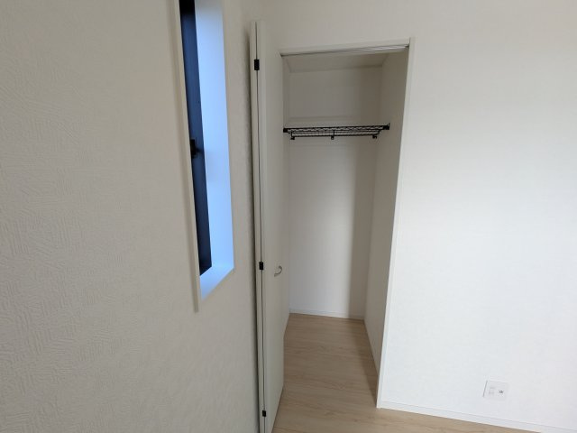下妻市加養　第1　新築戸建ての洋室