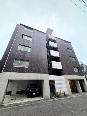 大阪市西区南堀江３丁目の賃貸マンションの外観