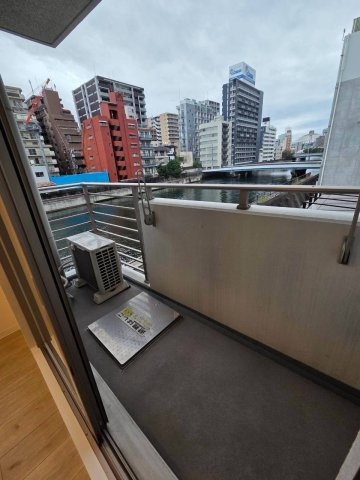 大阪市西区南堀江３丁目の賃貸マンションのバルコニー