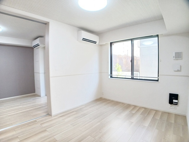 藤沢市石川１丁目のアパートの居間・リビング