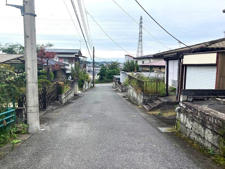 西の宮2丁目土地の前面道路含む現地写真