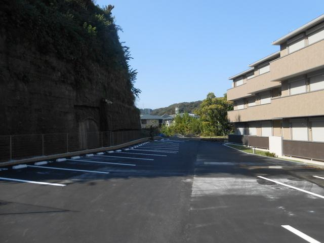 アクアグレイスの駐車場