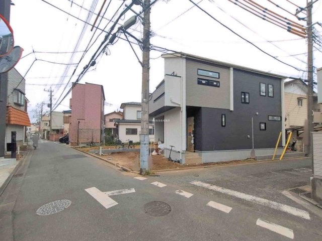 富士見市上沢１丁目の新築一戸建の前面道路含む現地写真