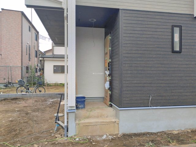 富士見市上沢１丁目の新築一戸建の玄関