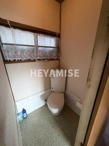 西北町戸建てのトイレ