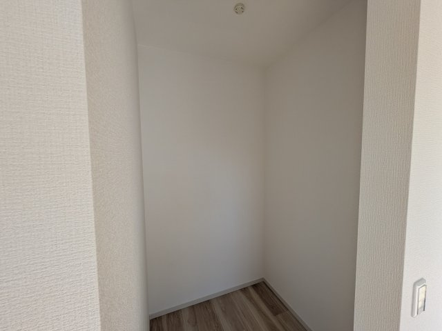 下妻市長塚　5期　新築戸建て　2号棟の収納