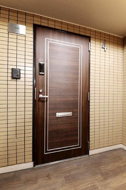 ニューガイアリルーム葛西駅南Ｎｏ．２０の玄関