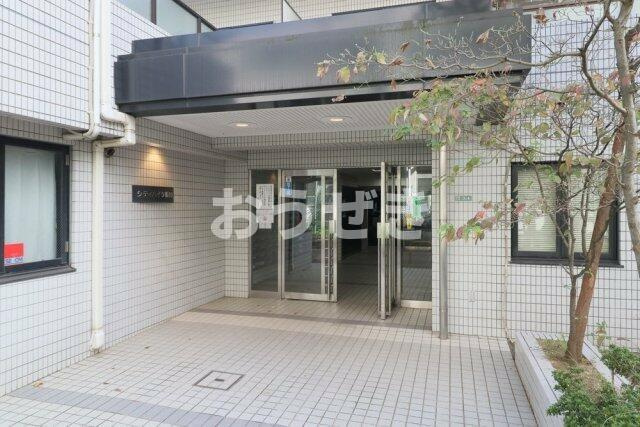 シティハイツ新小岩のエントランス