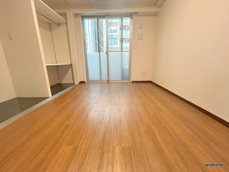 アーバンフラッツ瓦町　仲介手数料無料の居間・リビング