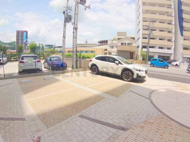 【駐車場】 | GLORYKISERA(グローリーキセラ)