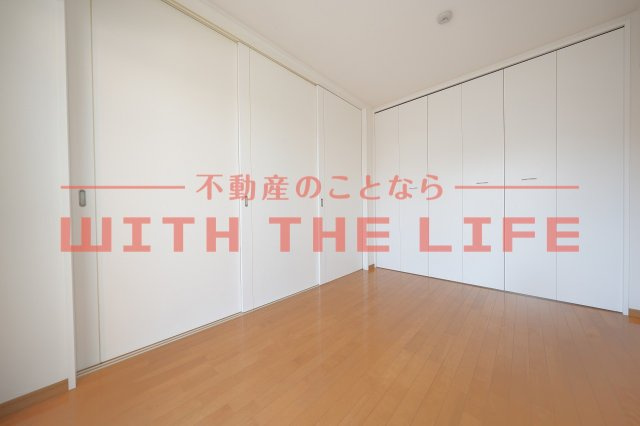 メルローズアソウ【キャッシュバック対象物件】の洋室|明るい洋室です