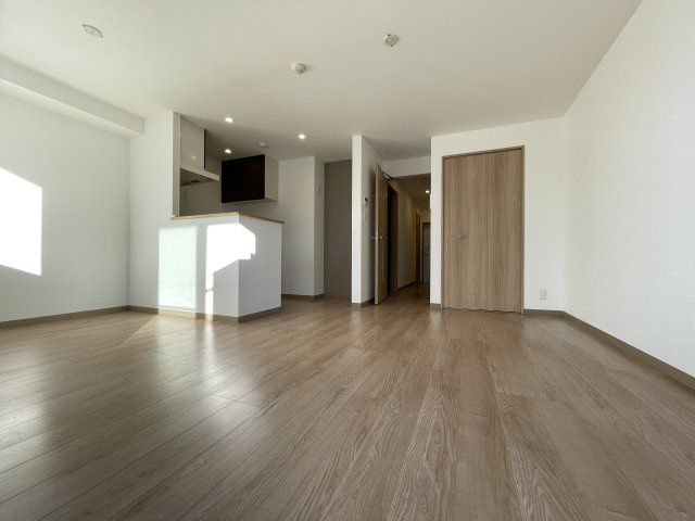 府中市多磨町１丁目の賃貸マンションの居間・リビング
