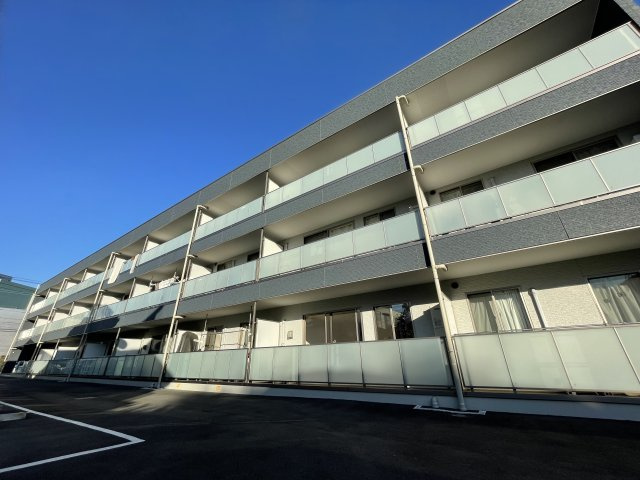 府中市多磨町１丁目の賃貸マンションの外観