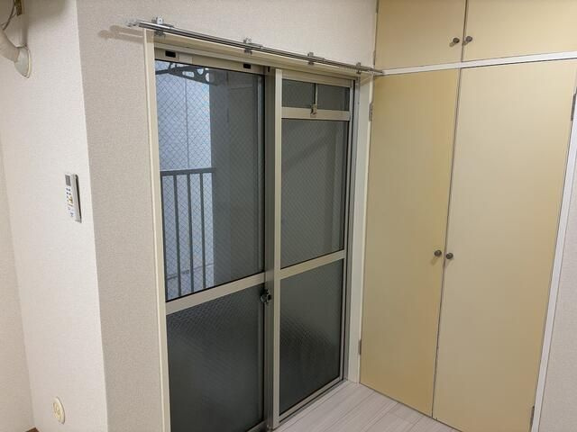 長秀ビルのバルコニー