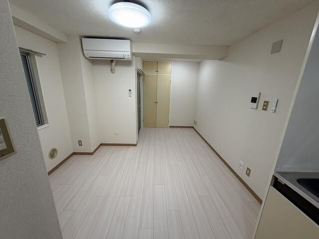 長秀ビルの寝室