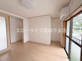 【居間・リビング】 | 三木市別所町朝日ケ丘　貸家