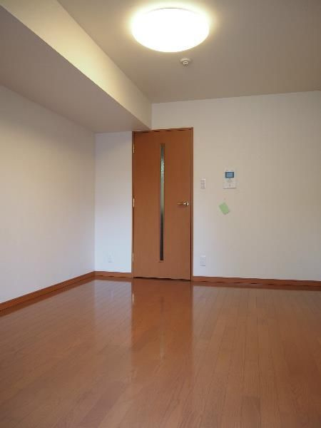 ルーブル早稲田参番館の居間・リビング