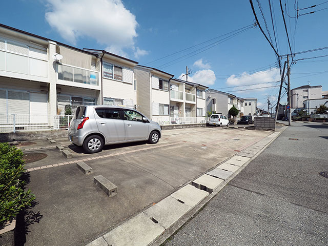タウンハウス北別府Ⅱの駐車場