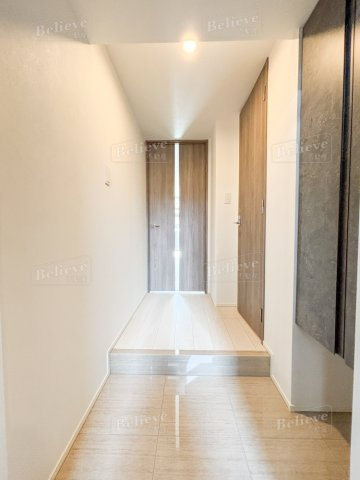 S-RESIDENCE六ツ門abreastIの収納|シューズボックス付きの玄関☆