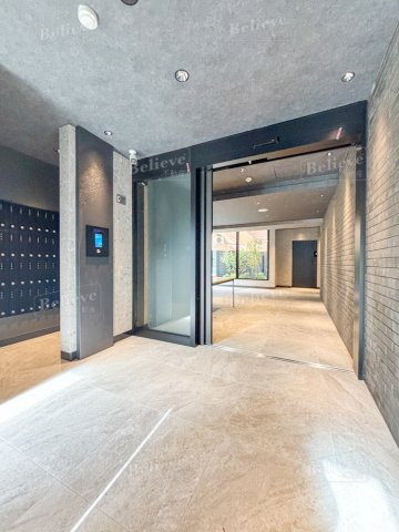 S-RESIDENCE六ツ門abreastIのエントランス|共用のエントランス部分☆