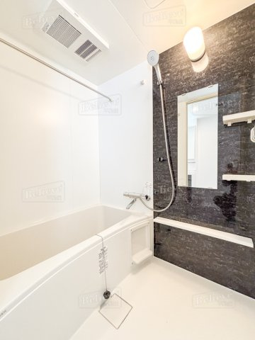 S-RESIDENCE六ツ門abreastIの浴室|浴室乾燥機付きのお風呂です♪