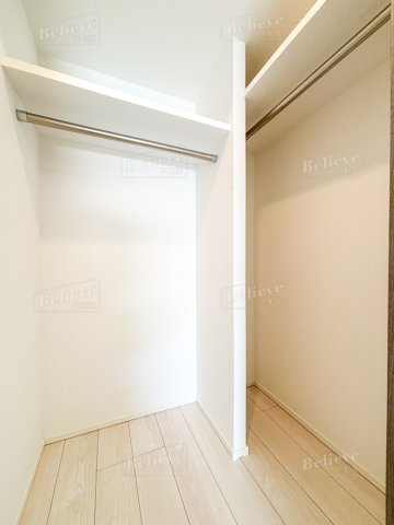 S-RESIDENCE六ツ門abreastIの収納|ウォークインクローゼットなので収納豊富です♪