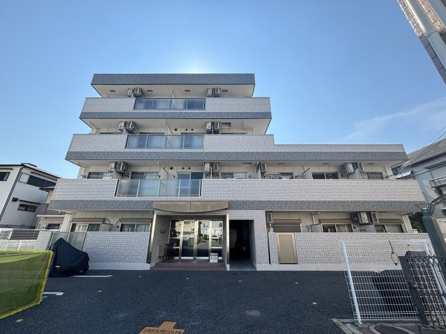 プラシード東難波の外観