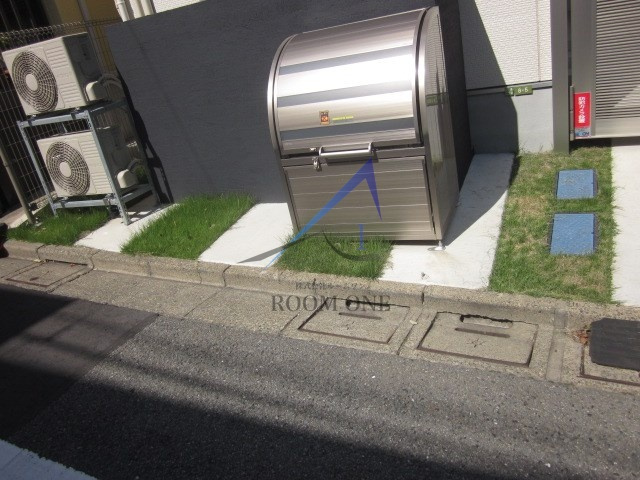 パル・フラッツ のその他共用部分|敷地内ゴミ置き場です。