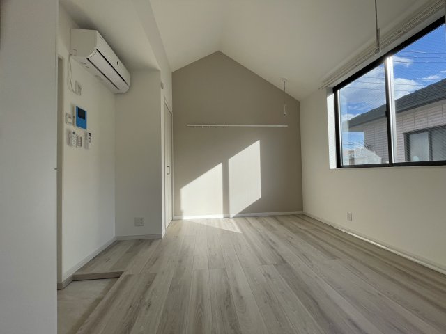 Ｄ　ＡＰＡＲＴＭＥＮＴの居間・リビング