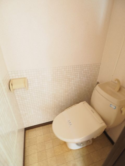 【トイレ】 | レジアーナA棟 | コンパクトで使いやすいトイレです