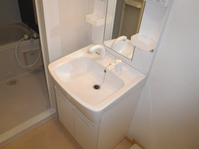 クラッシィの独立洗面台|他のお部屋の参考写真となります。