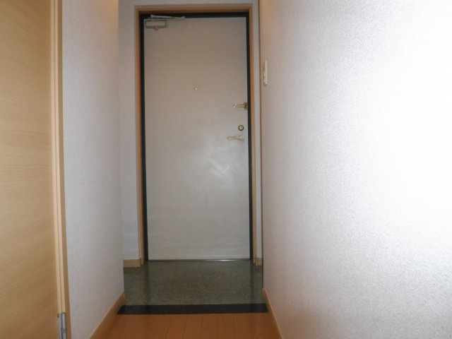 クラッシィの玄関|他のお部屋の参考写真となります。