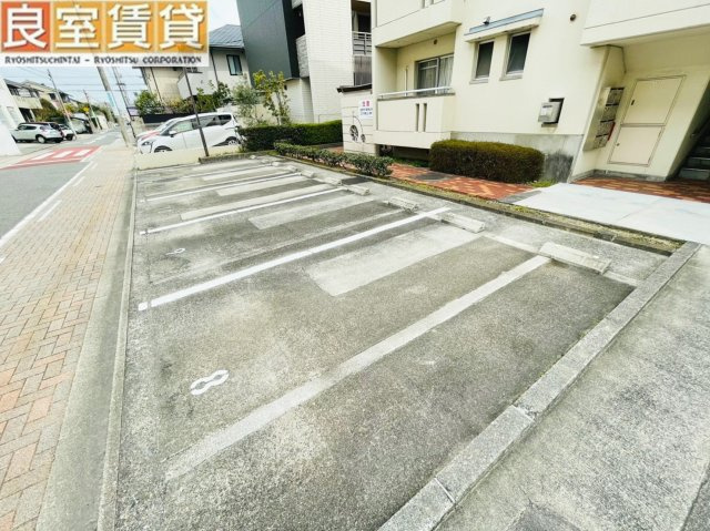 【駐車場】 | 長戸住宅