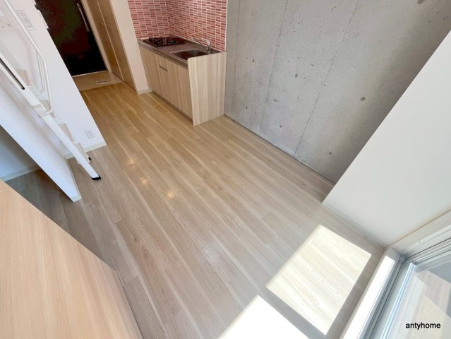 コーラルポワント難波WEST　仲介手数料無料の居間・リビング
