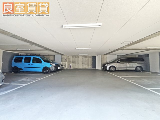 【駐車場】 | ストーリーズ丸喜