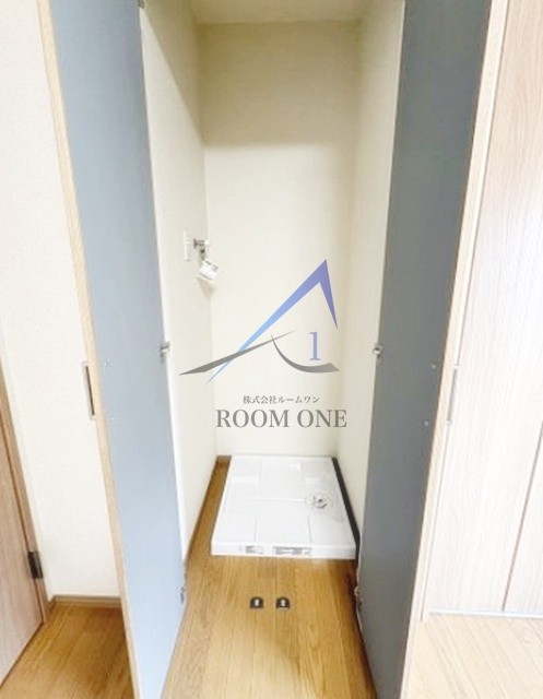 東田荘Ｂ棟の設備|洗濯機置き場です。