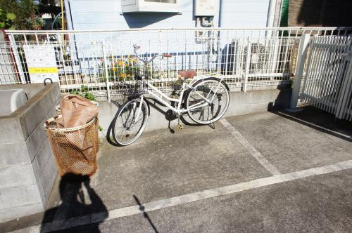 【その他共用部分】 | ヴランドール東船橋 | 敷地内に自転車が置けます。