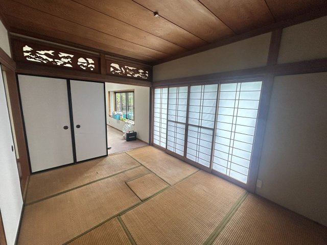 諏訪市大和２丁目中古住宅の和室